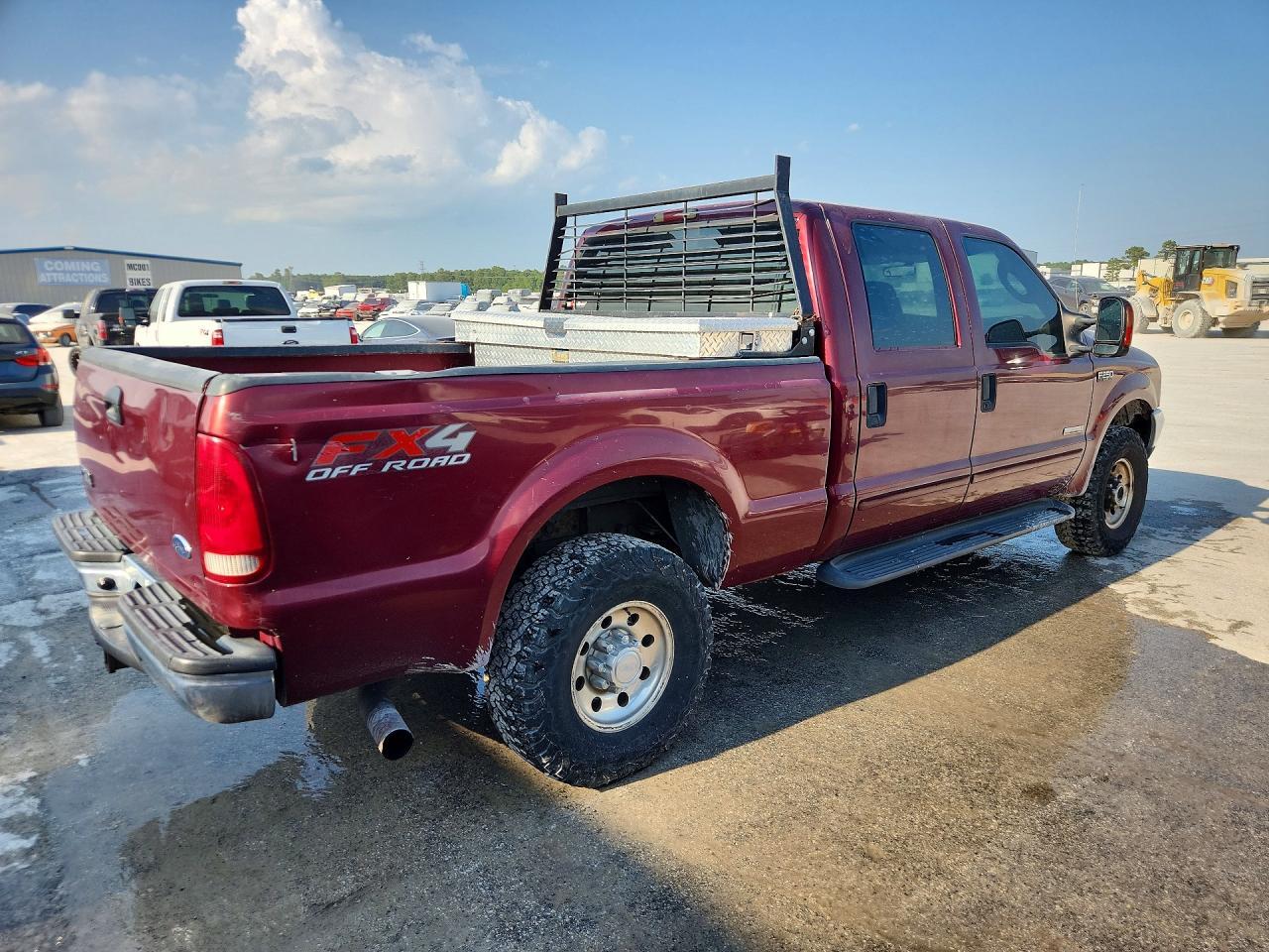 2004 Ford F250 4X4 - Фото 3