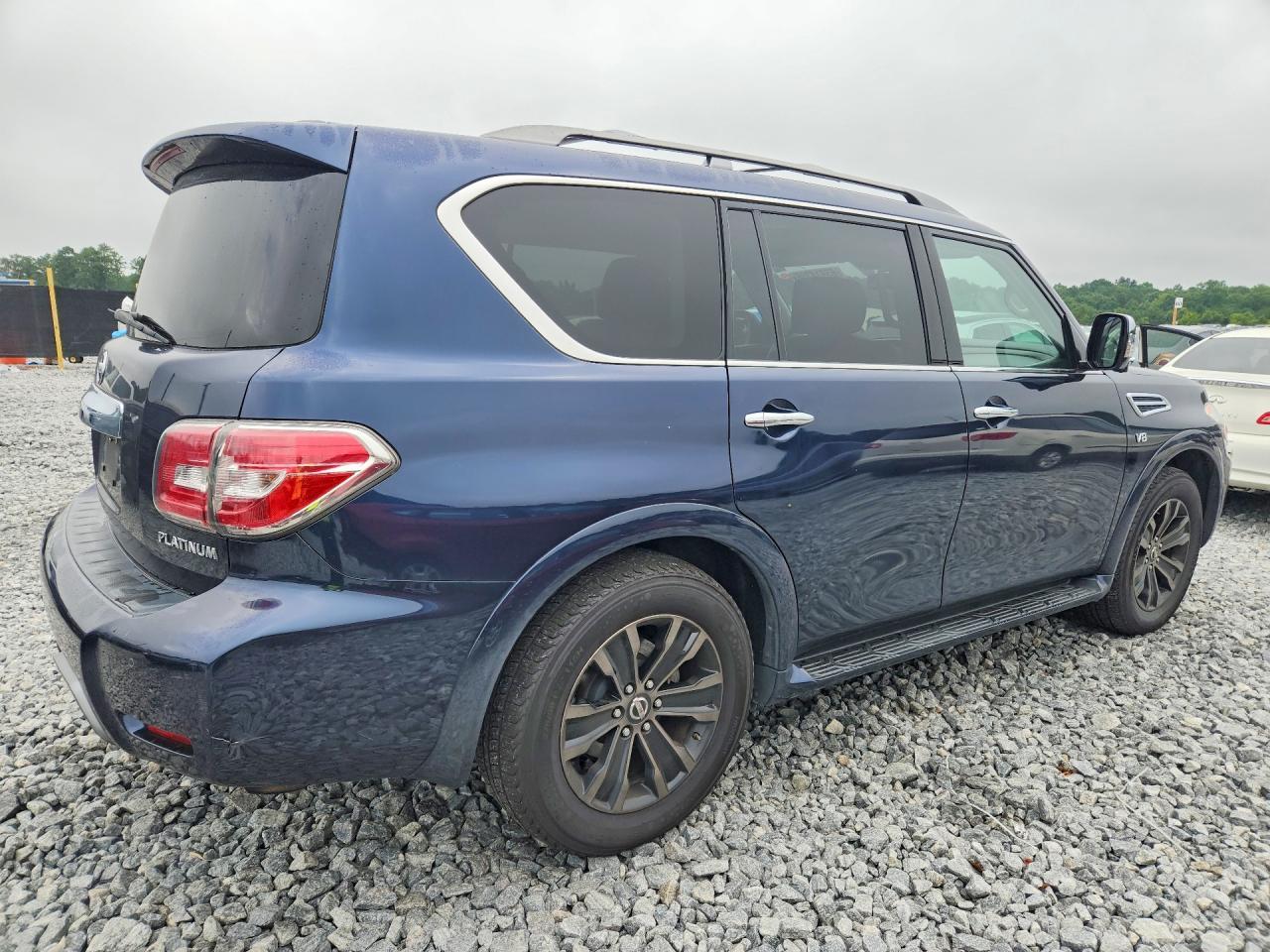 2019 Nissan Armada Sv - Image 3