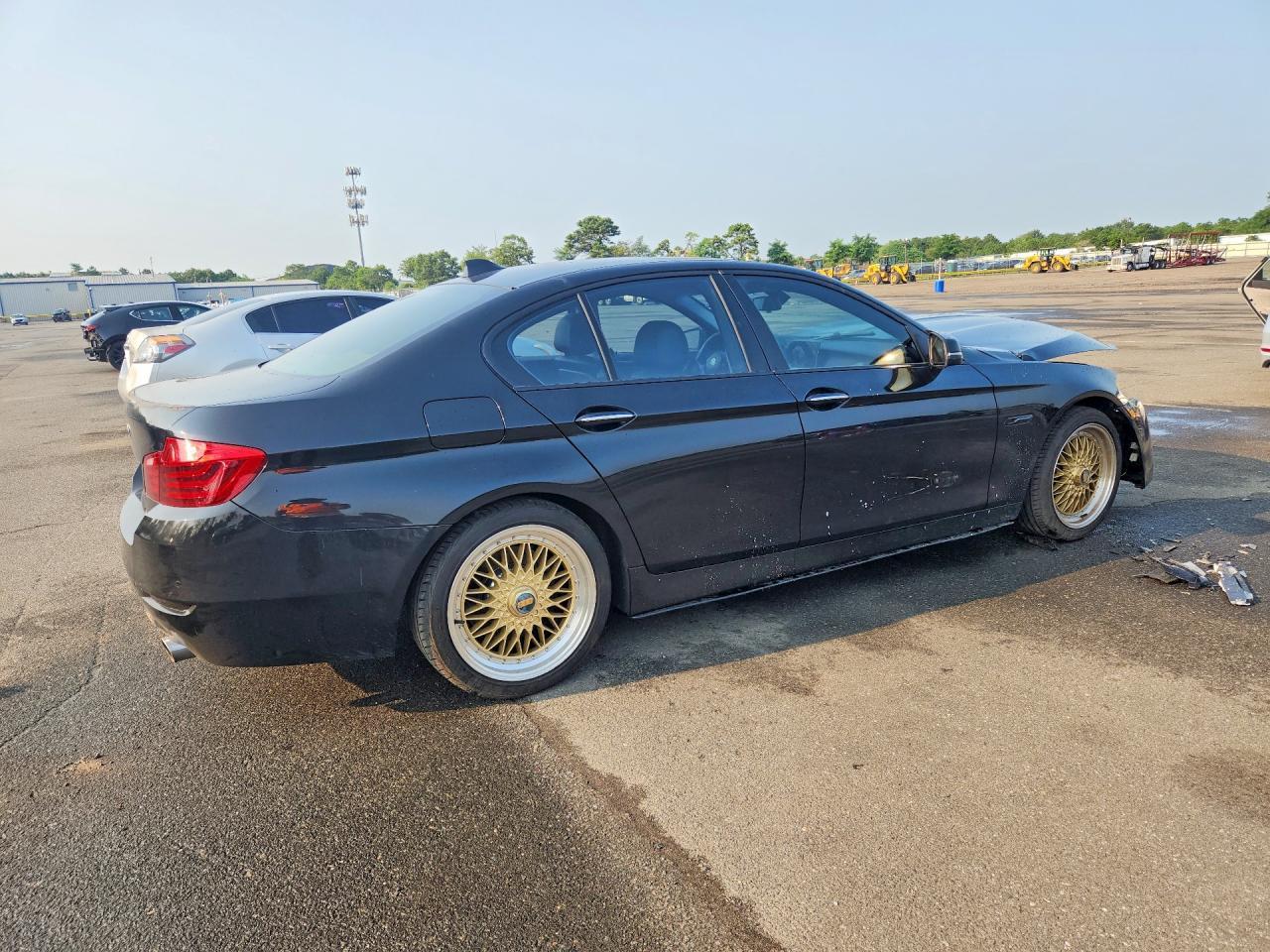 2016 BMW 535 Xi - Фото 3