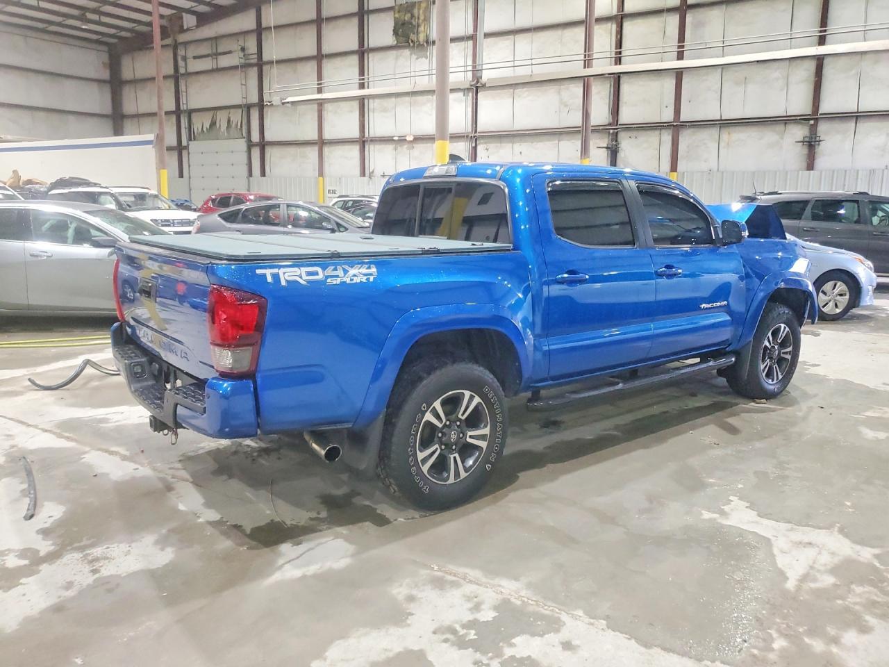 2016 Toyota Tacoma Trd Sport - Image 3