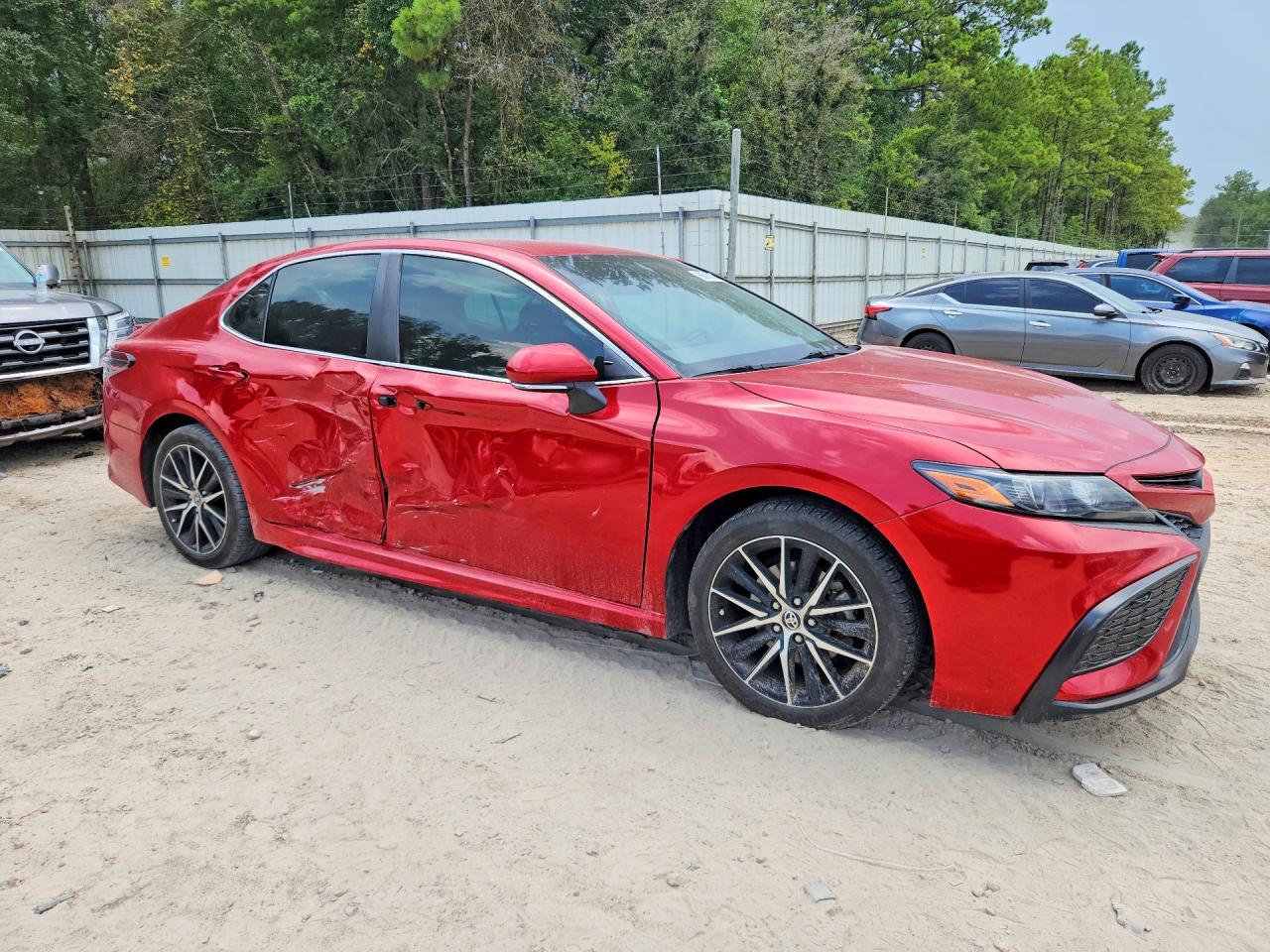 2022 Toyota Camry Se - Фото 4