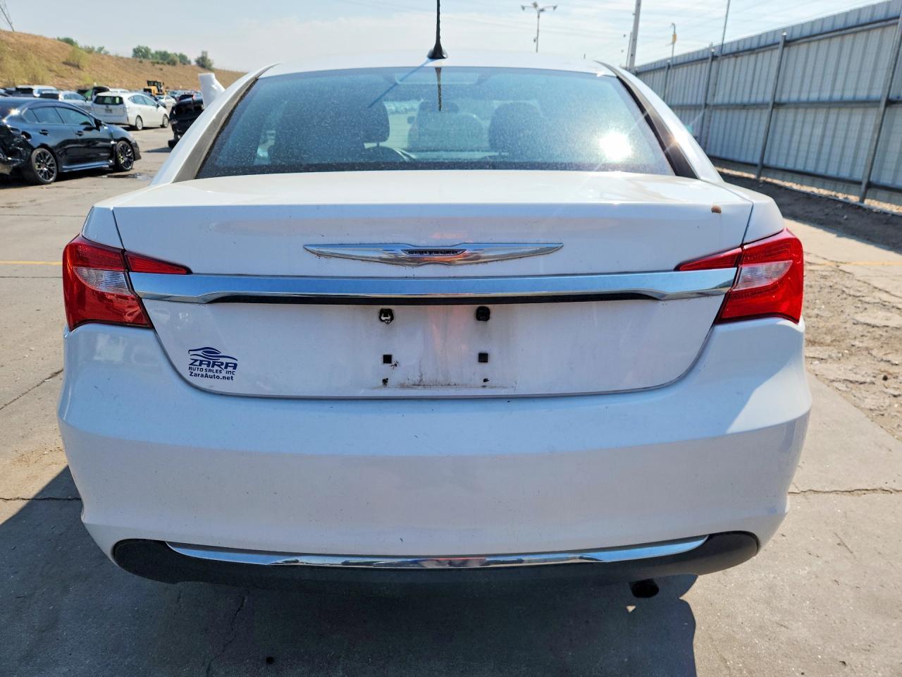 2011 Chrysler 200 - Фото 6