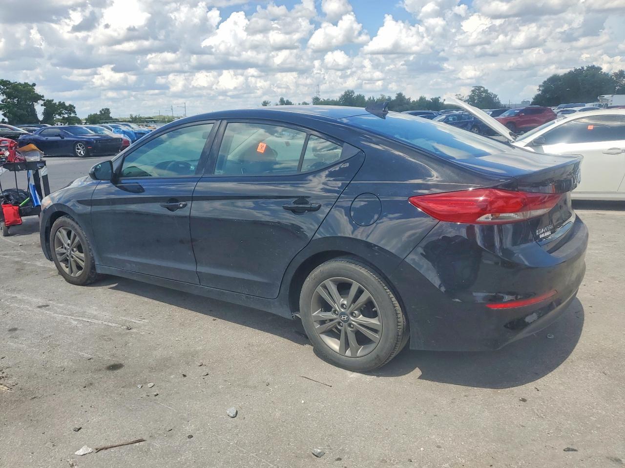 2017 Hyundai Elantra Se - Фото 2