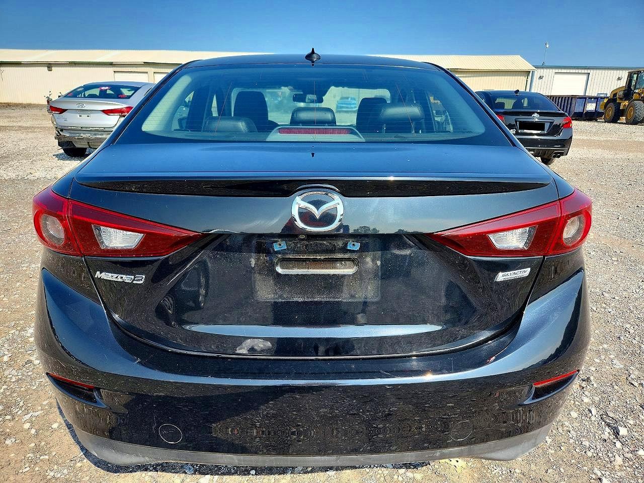 2018 Mazda 3 Touring - Image 6
