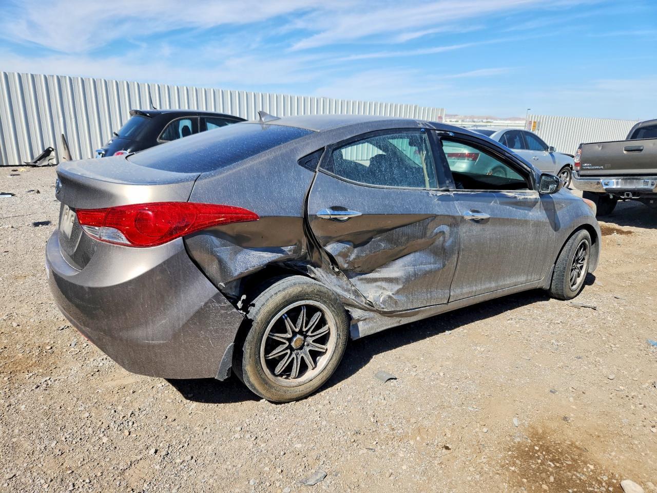 2013 Hyundai Elantra Gls - Image 3