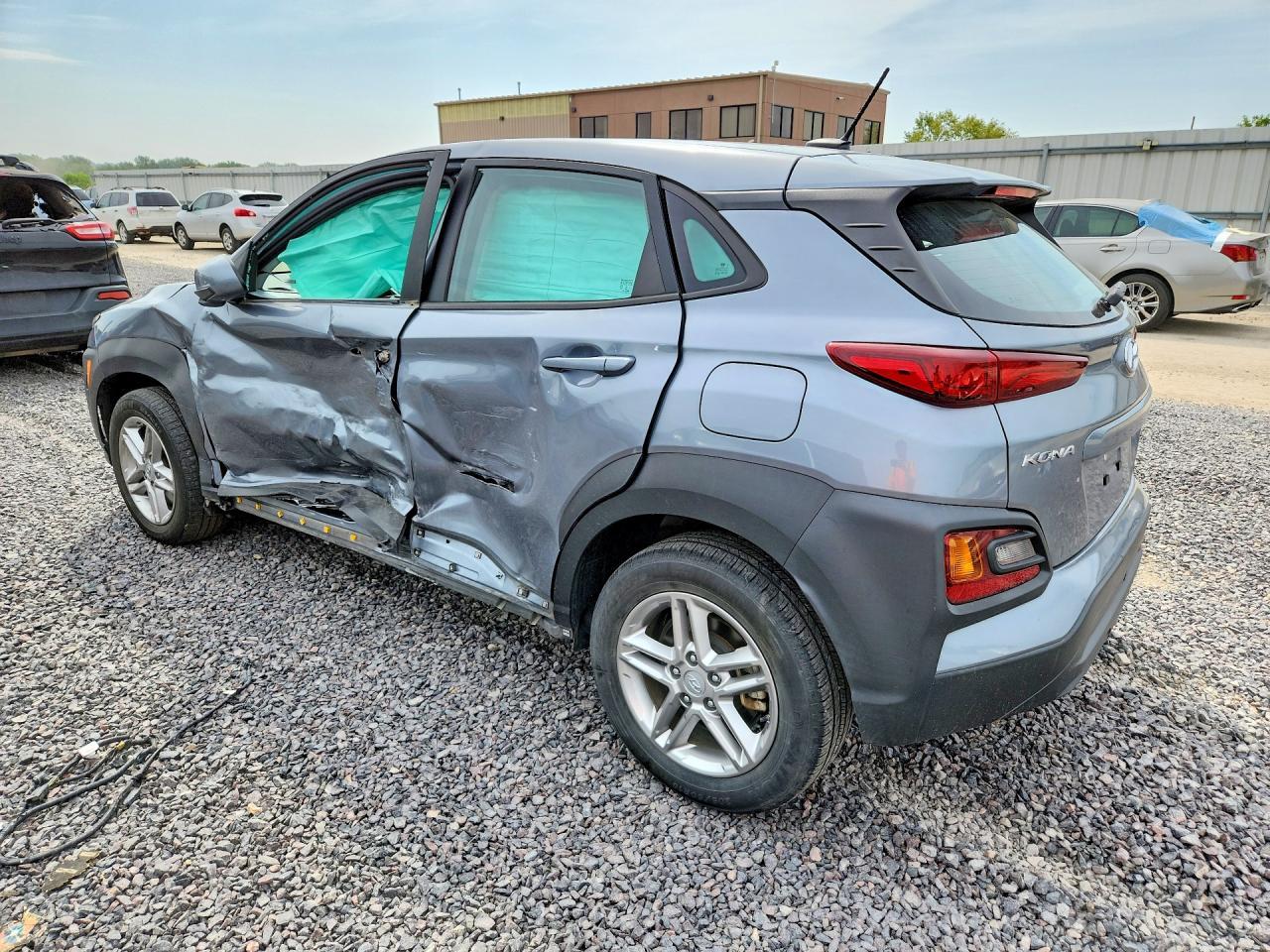 2021 Hyundai Kona Se - Фото 2