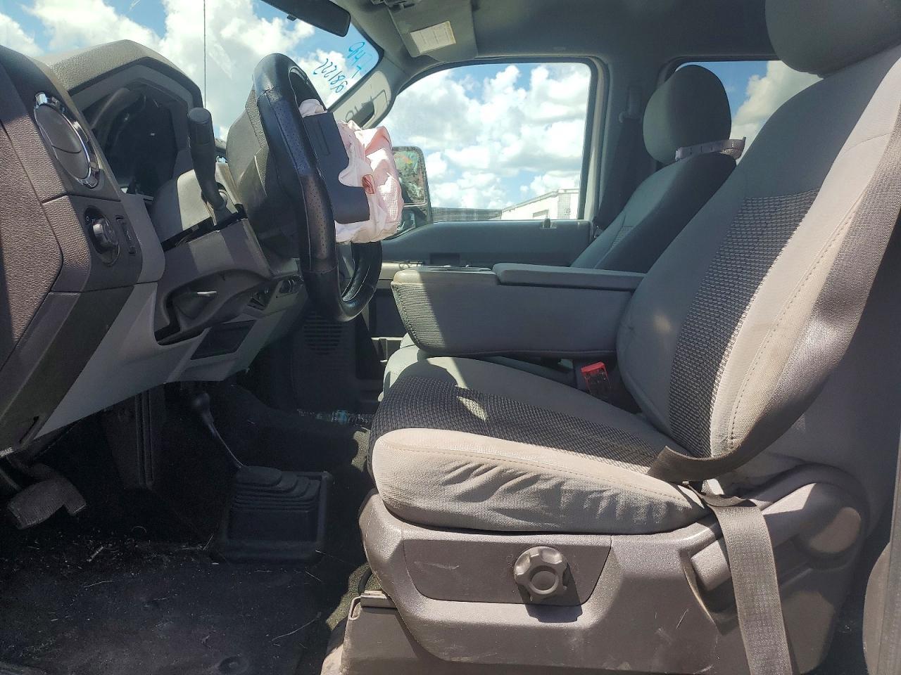 2012 Ford F350 Super Duty - Фото 7