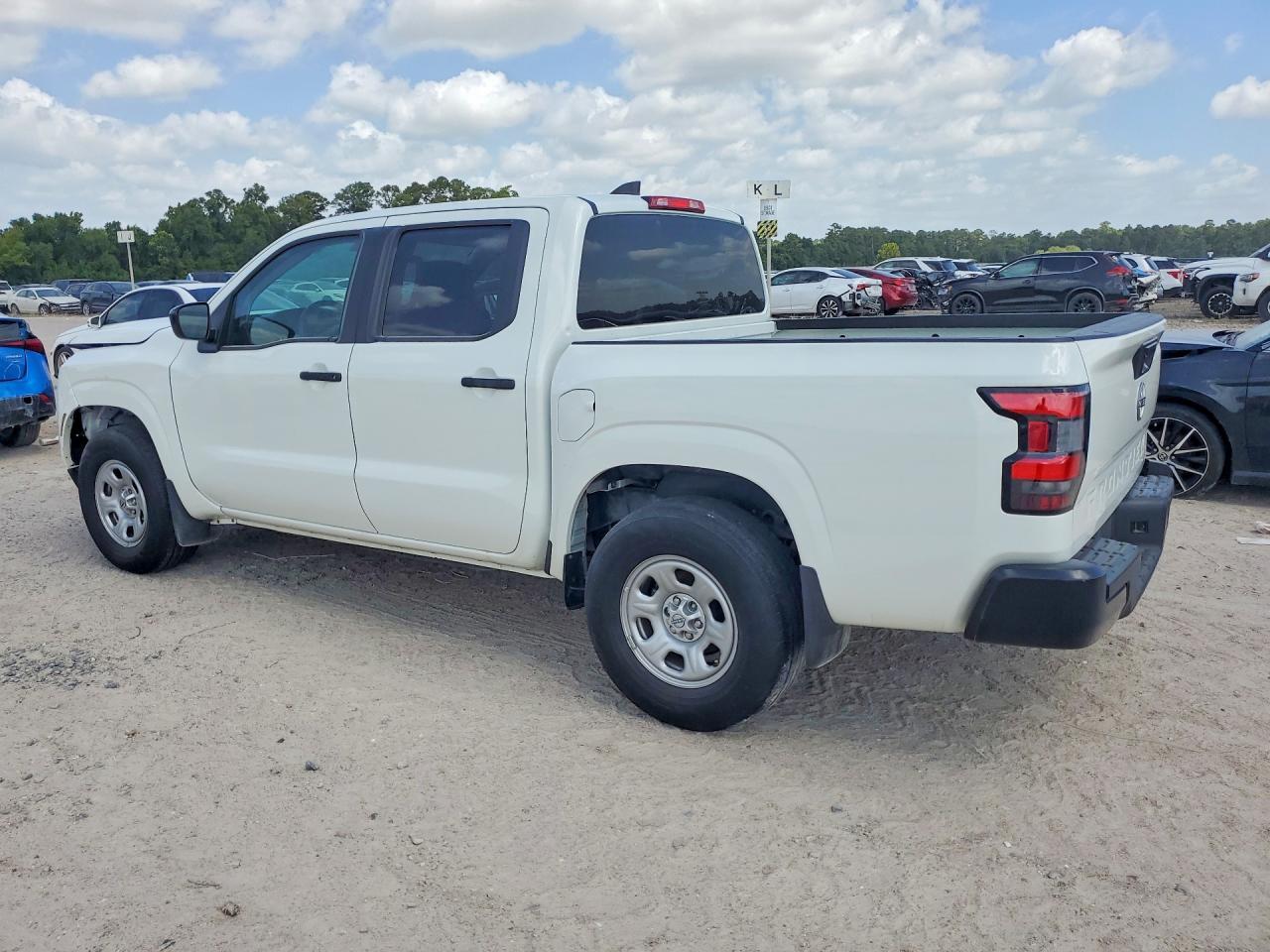 2024 Nissan Frontier S - Image 2