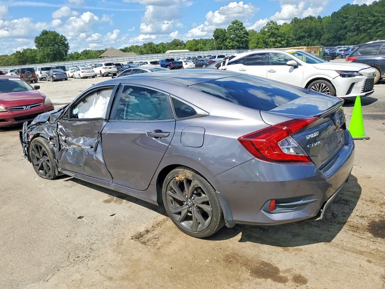 2020 Honda Civic Sport - Фото 2