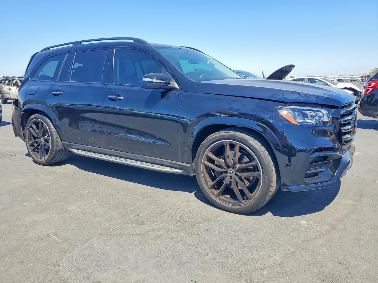 2026 Mercedes-Benz Gls 580 4Matic - Фото 4
