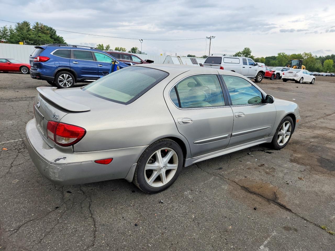 2004 Infiniti I35 Base - Image 3