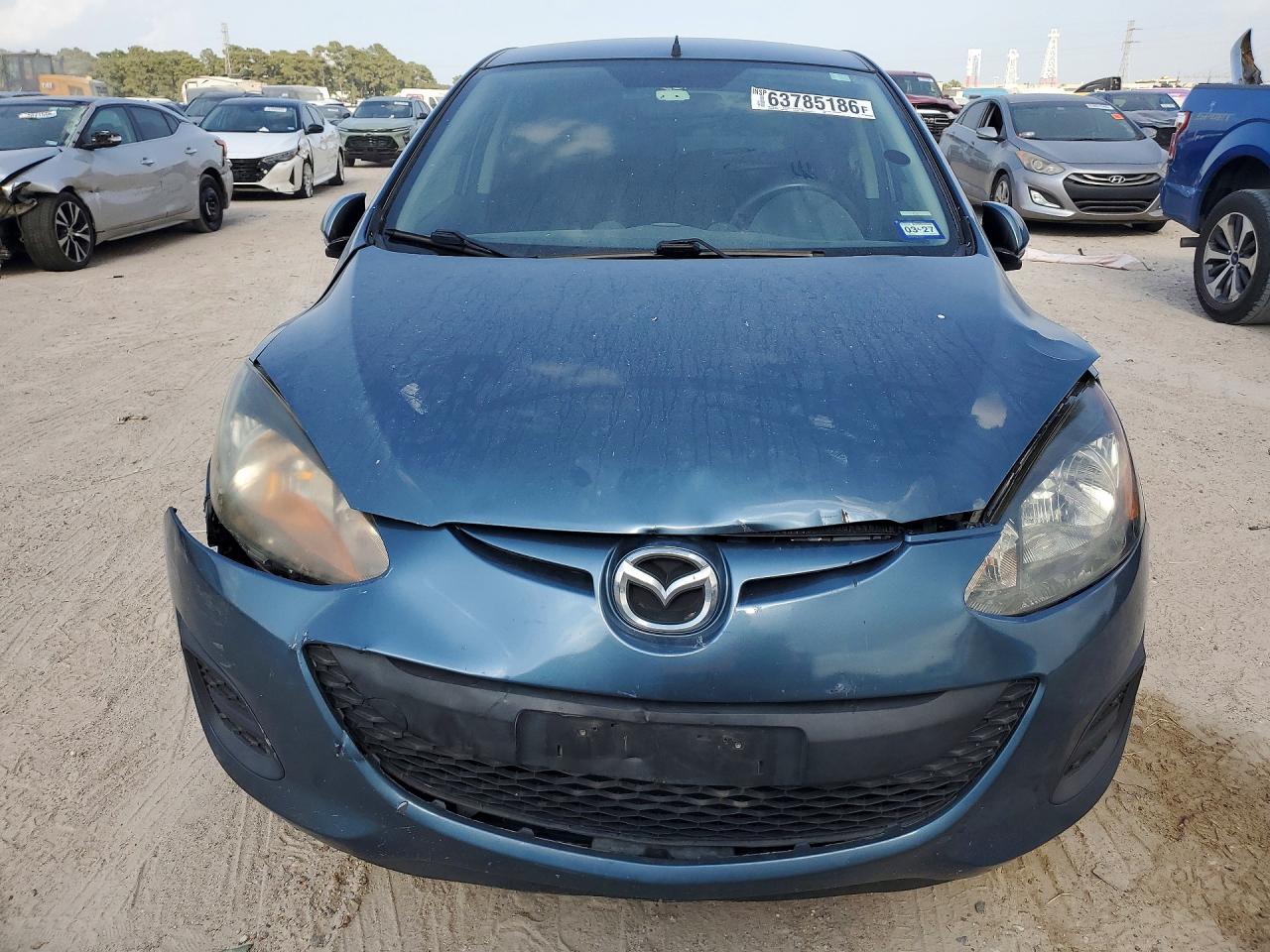 2014 Mazda 2 - Image 5