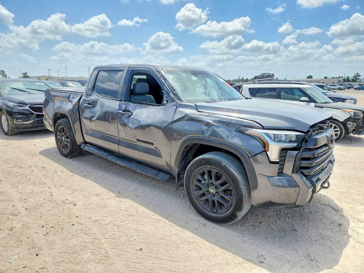 2025 Toyota Tundra Crewmax Limited - Фото 4