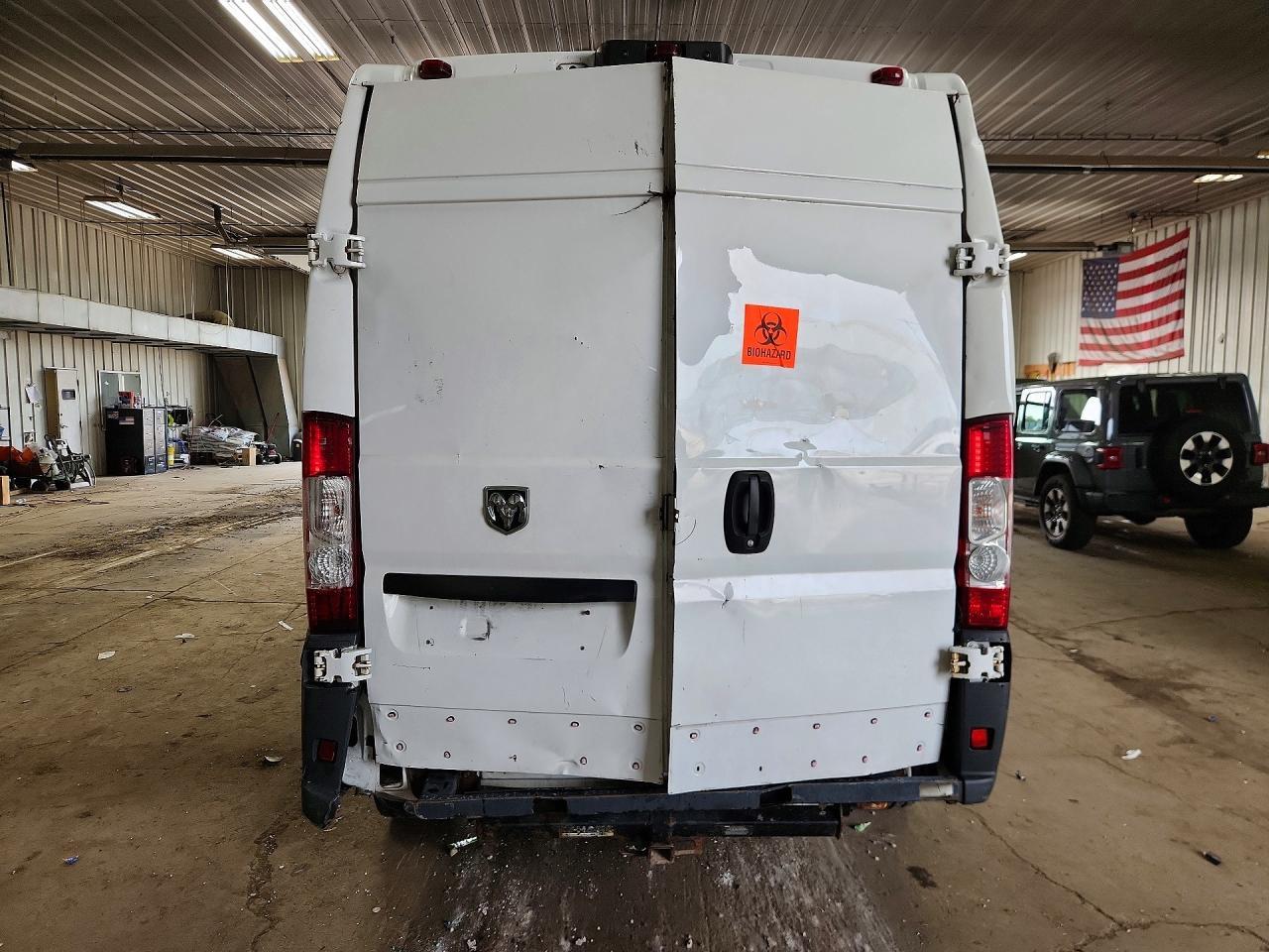 2018 Ram Promaster 1500 Delivery Van - Фото 6
