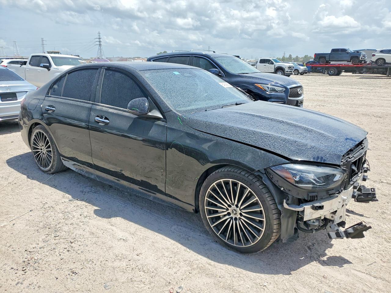 2025 Mercedes-Benz C 300 - Фото 4