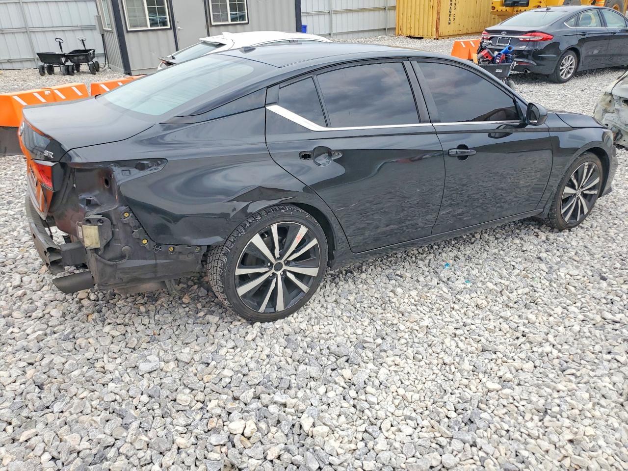 2021 Nissan Altima Sr - Image 3