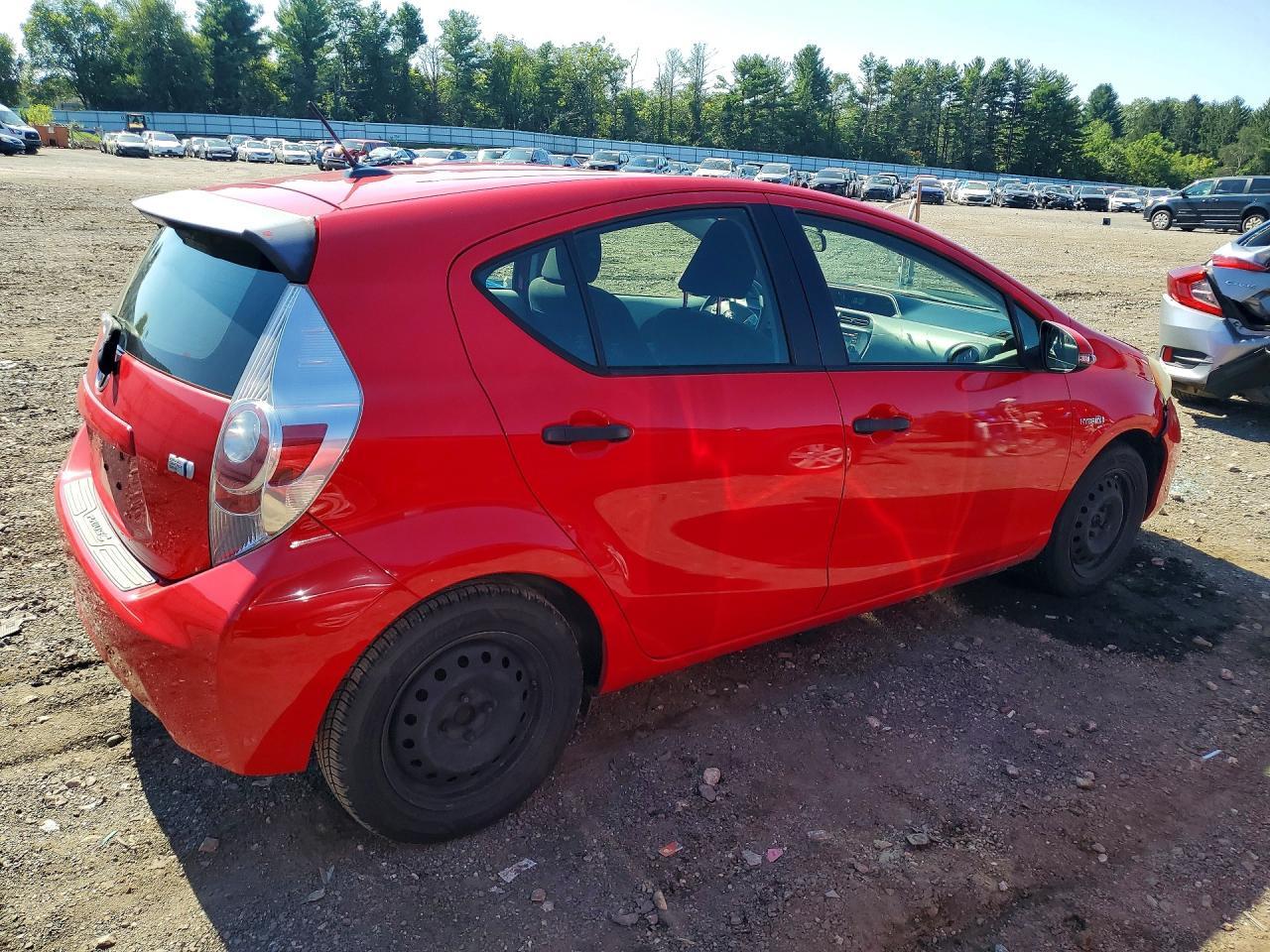 2012 Toyota Prius C Three - Image 3