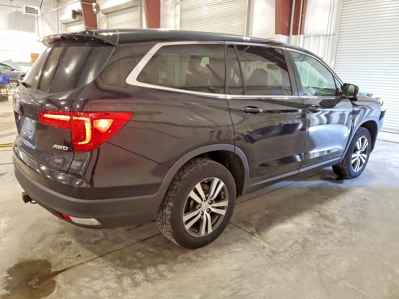 2017 Honda Pilot Exl - Image 3