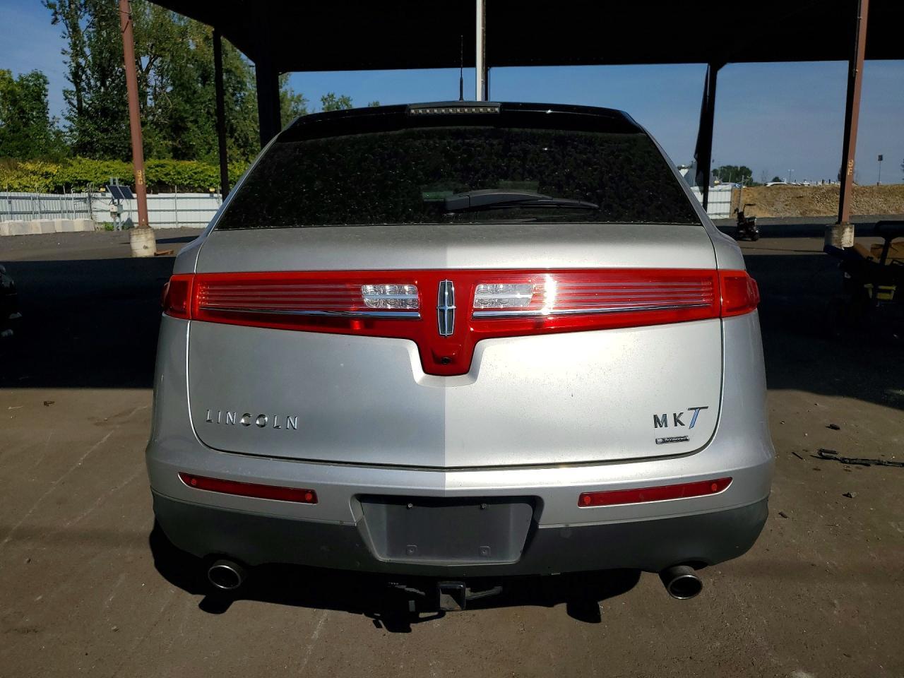 2010 Lincoln Mkt Livery - Фото 6