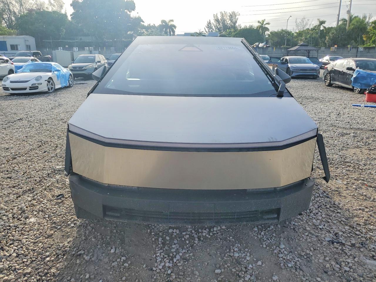 2024 Tesla Cybertruck - Фото 5