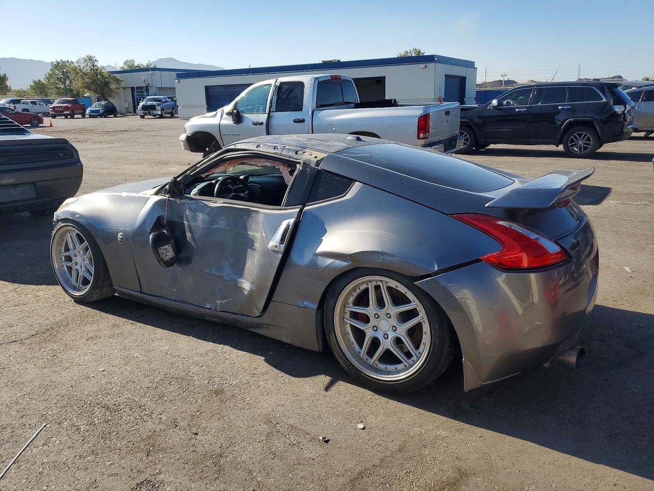 2014 Nissan 370Z Touring - Фото 2