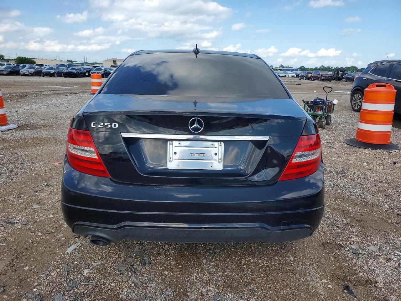 2014 Mercedes-Benz C 250 - Фото 6