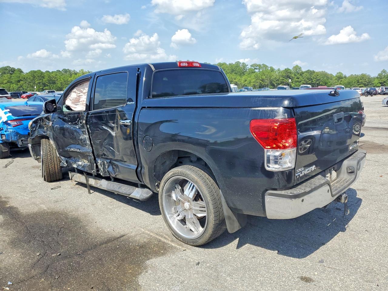 2012 Toyota Tundra Crewmax Limited - Фото 2