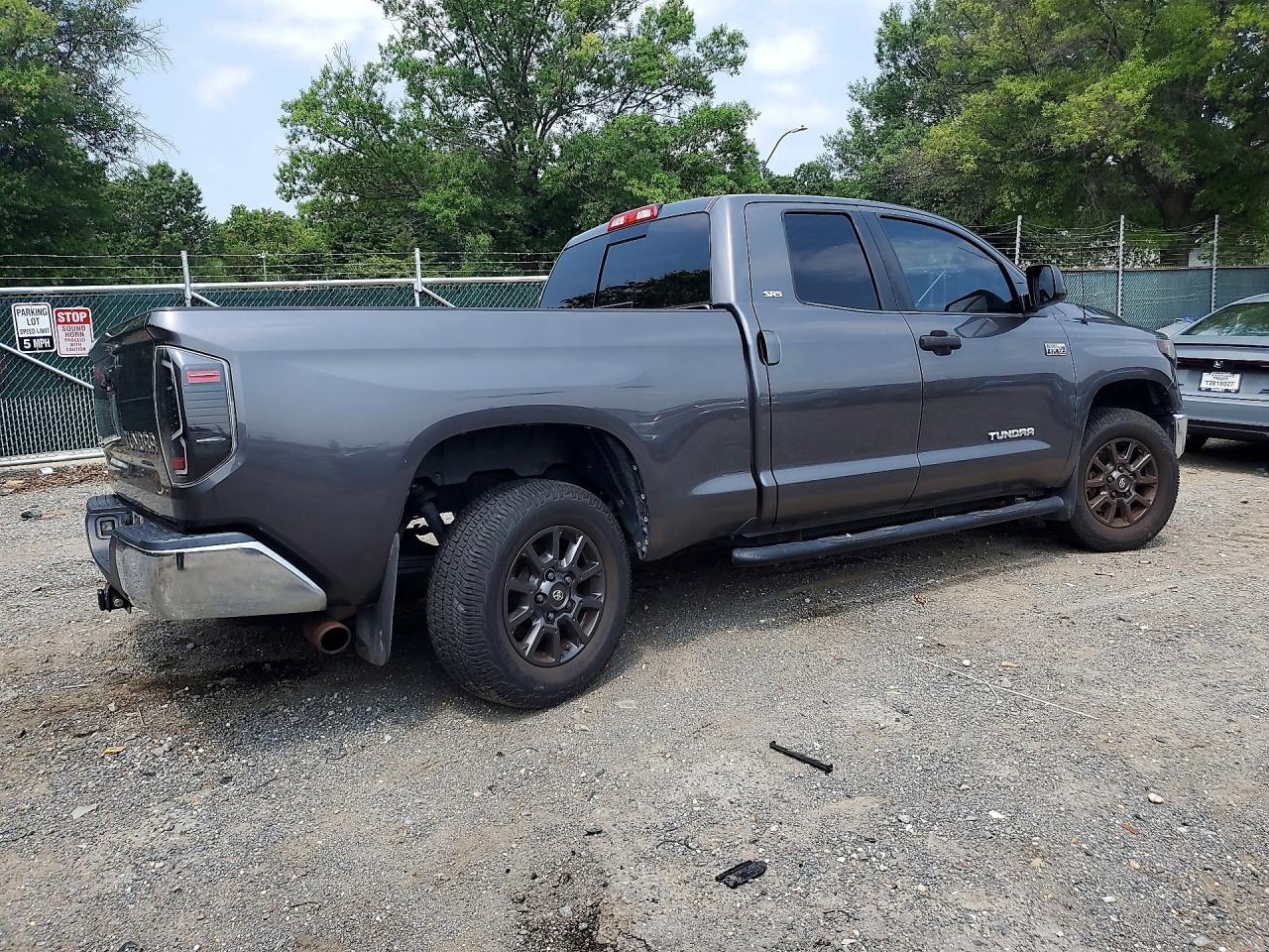 2015 Toyota Tundra Sr5 - Image 3