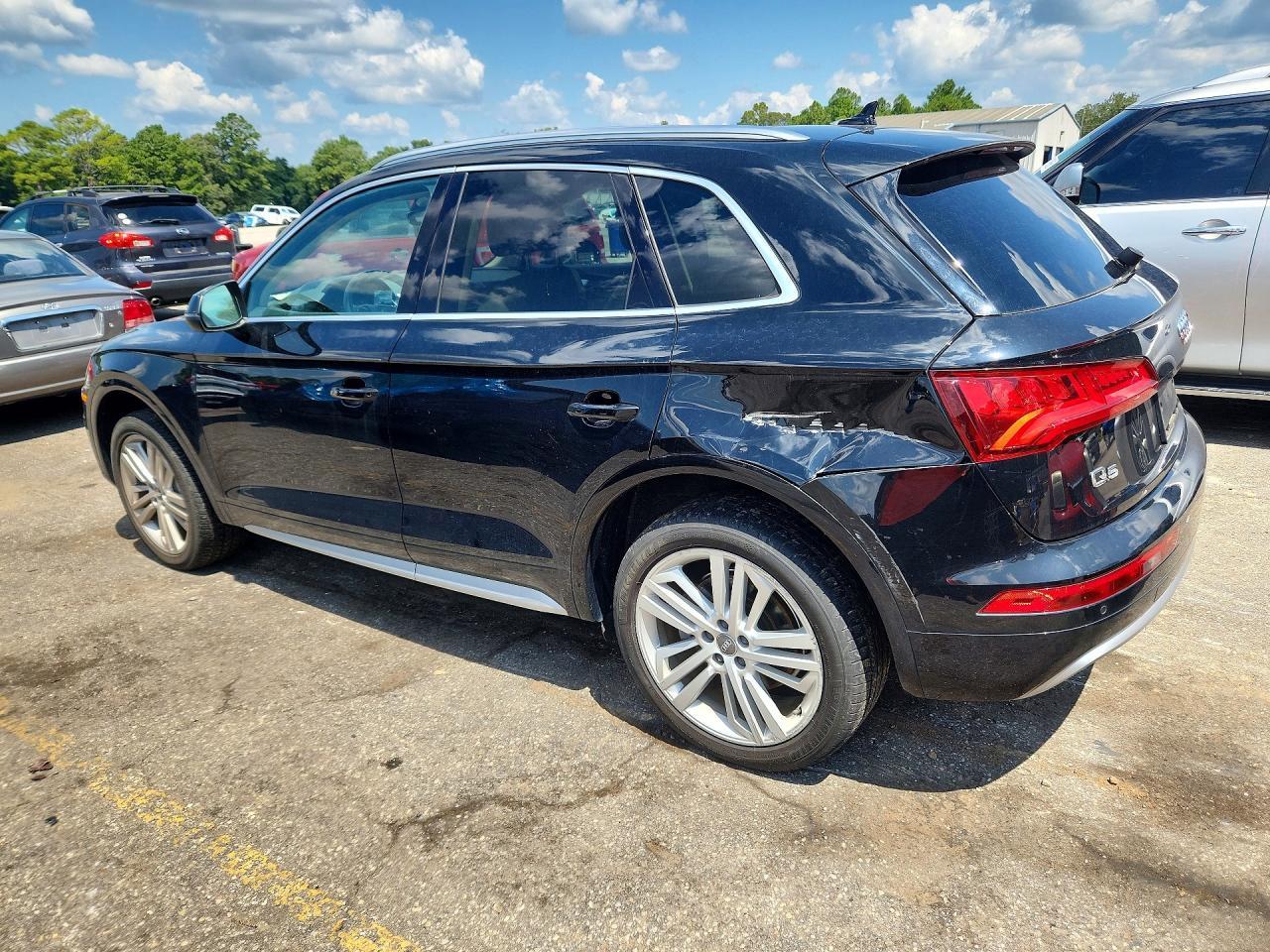 2020 Audi Q5 Premium Plus - Image 2
