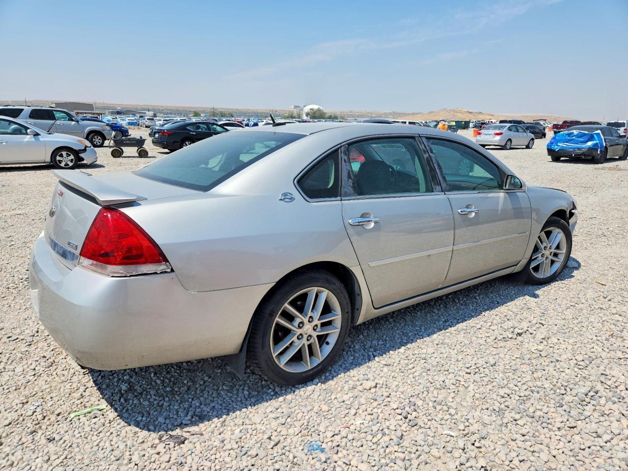 2008 Chevrolet Impala Ltz - Image 3