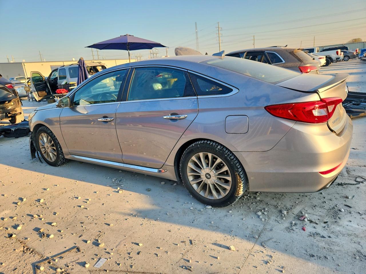 2015 Hyundai Sonata Limited - Image 2