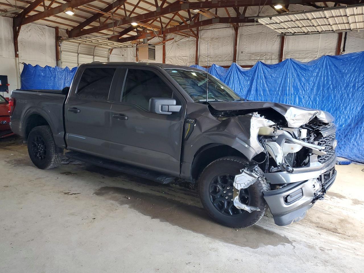 2025 Ford F150 Stx - Фото 4