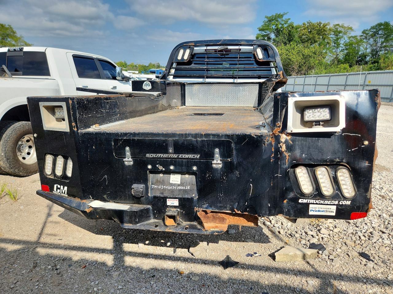 2022 Chevrolet Silverado C3500 - Фото 6