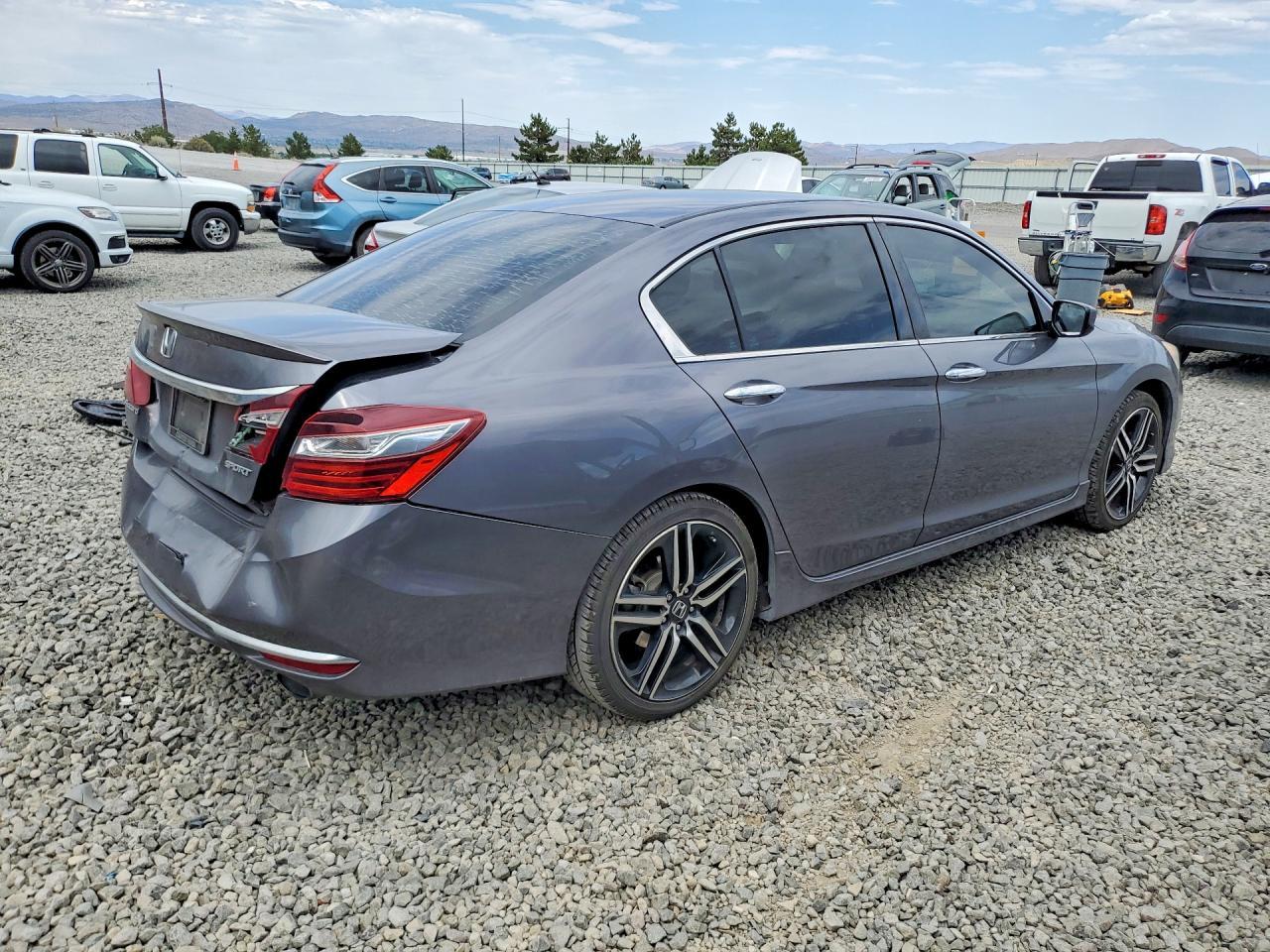 2017 Honda Accord Sport - Image 3