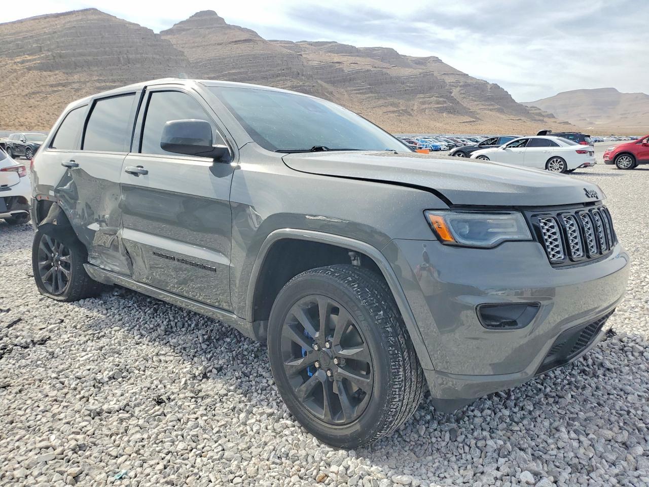 2021 Jeep Grand Cherokee Laredo - Фото 4