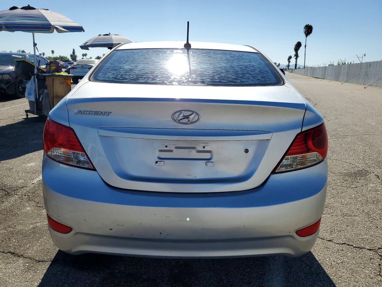 2012 Hyundai Accent Gls - Фото 6