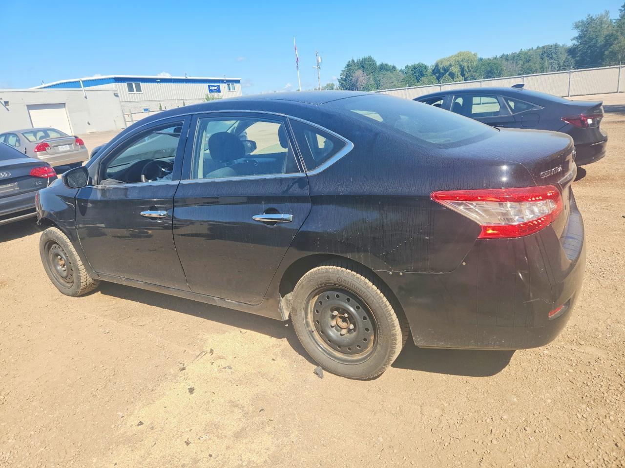 2014 Nissan Sentra S - Фото 2