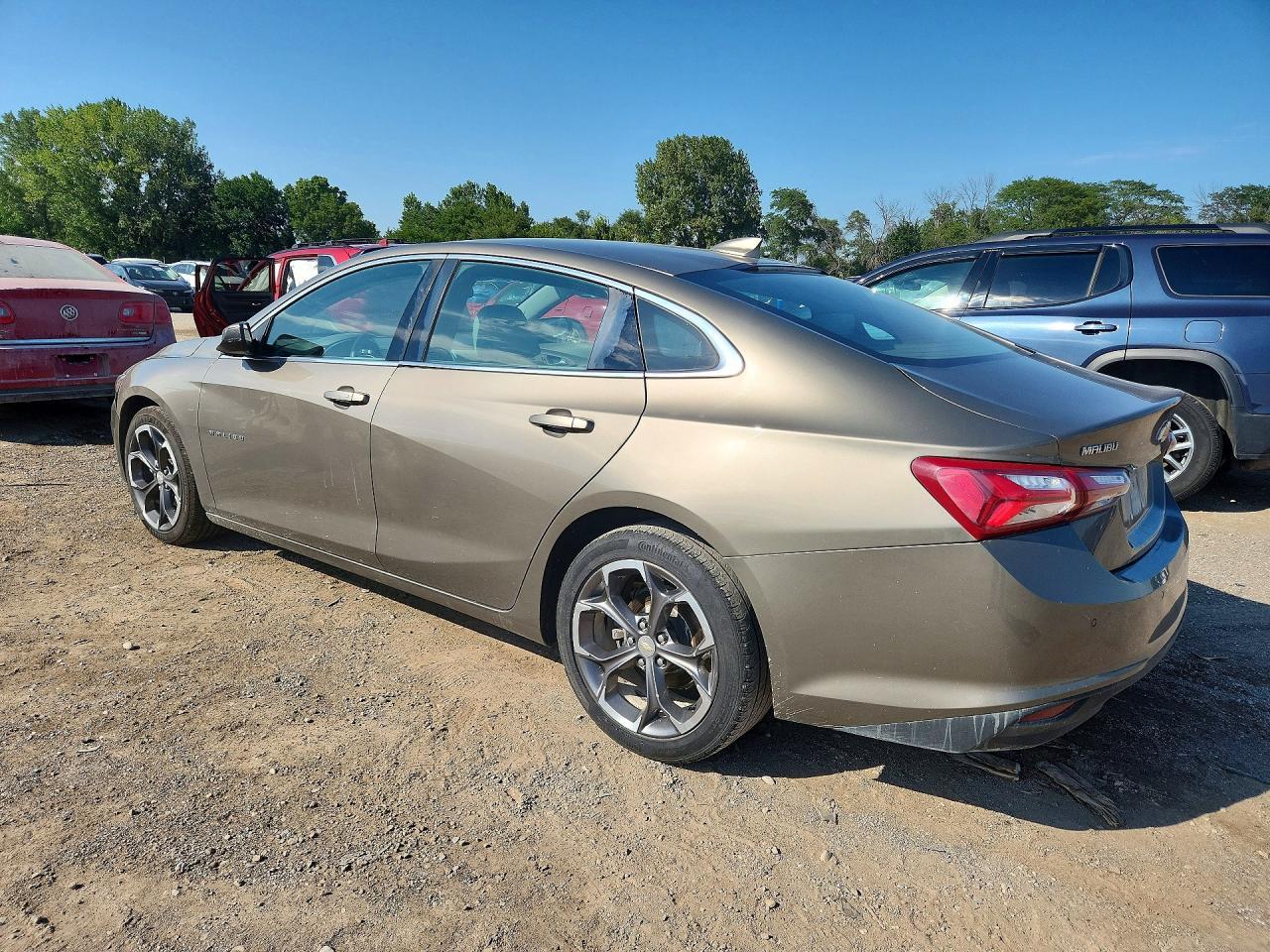 2020 Chevrolet Malibu Lt - Image 2