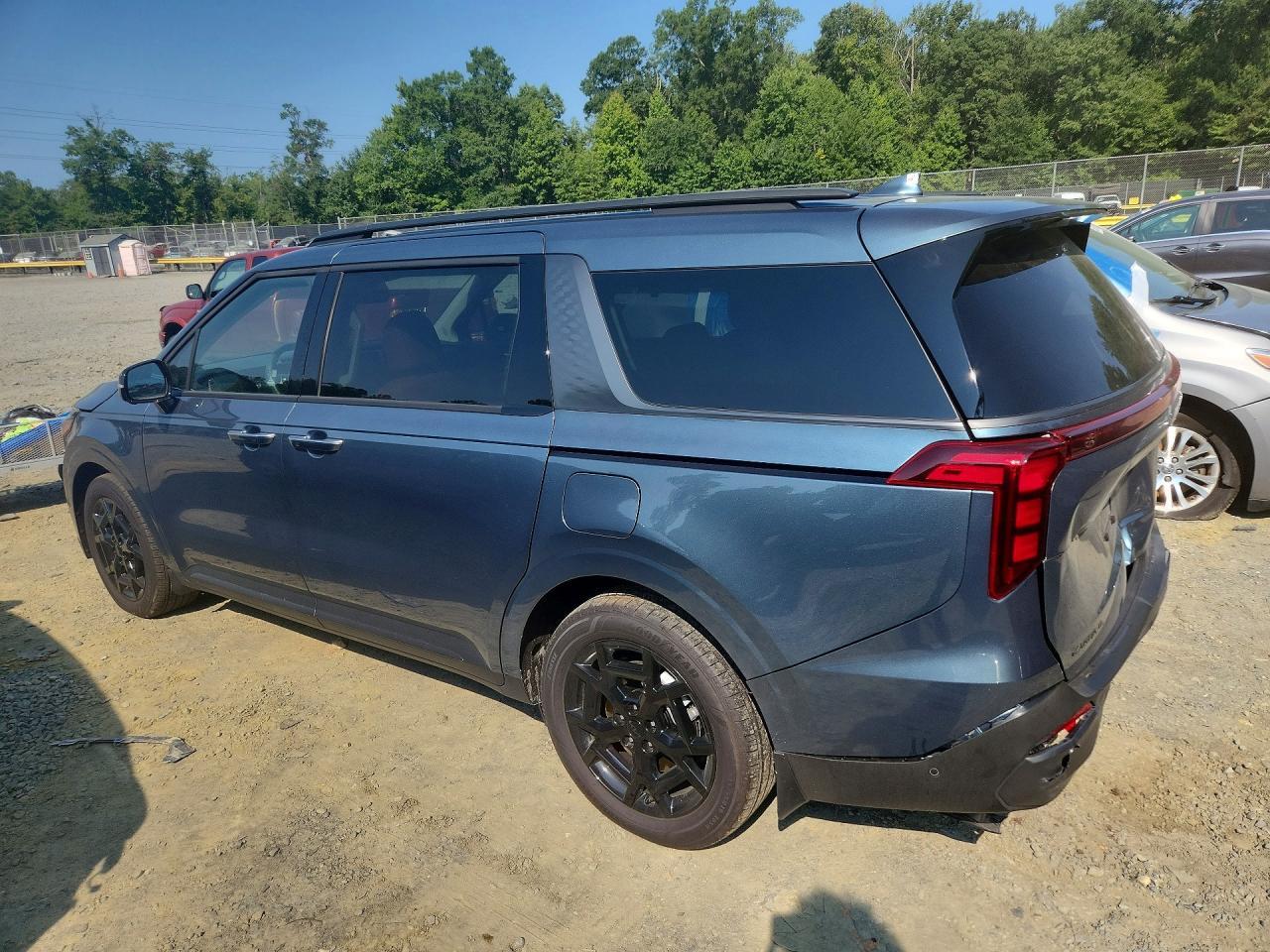 2026 Kia Carnival Hybrid Sx - Image 2