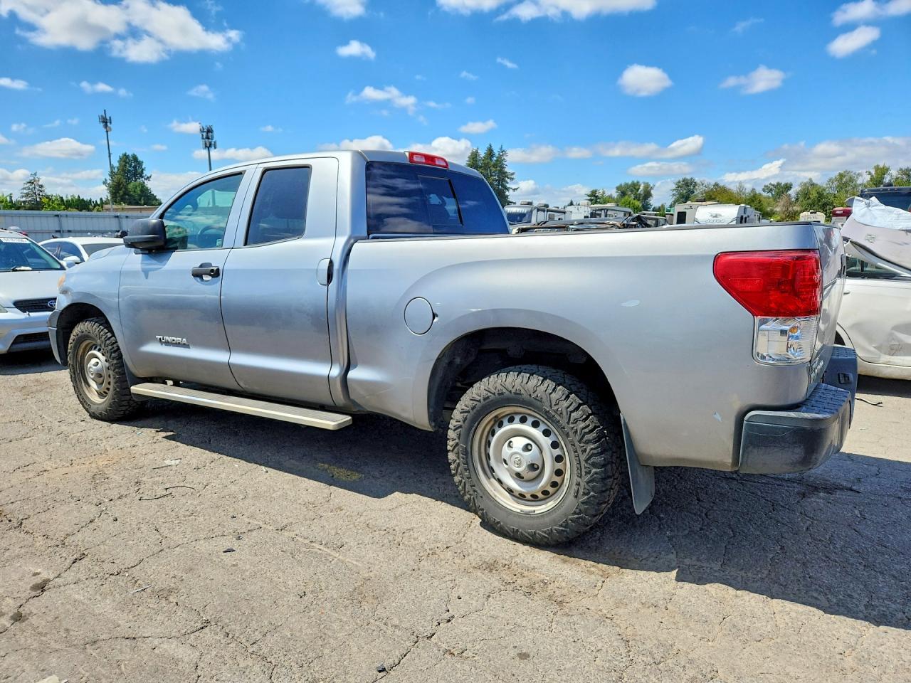2011 Toyota Tundra Double Cab Sr5 - Фото 2