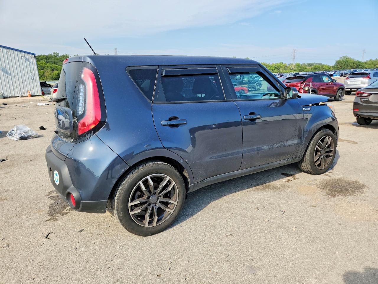 2019 Kia Carnival Lx + - Image 3