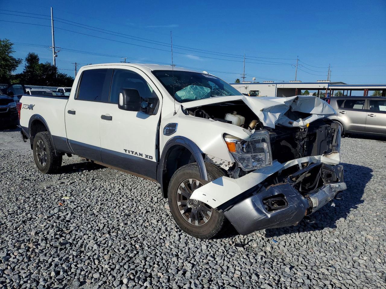 2019 Nissan Titan Xd Pro-4X - Image 4