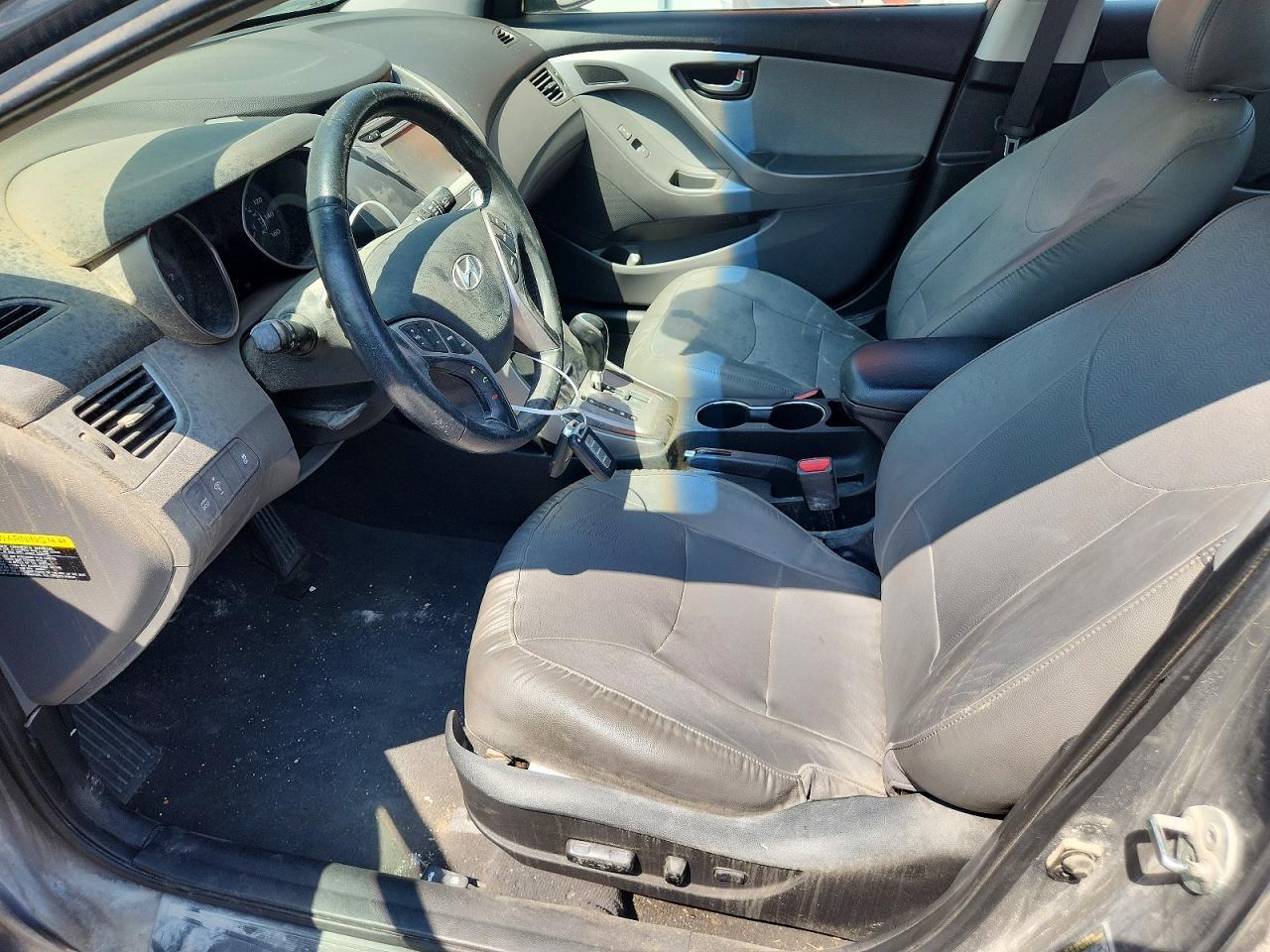 2013 Hyundai Elantra Limited - Image 7