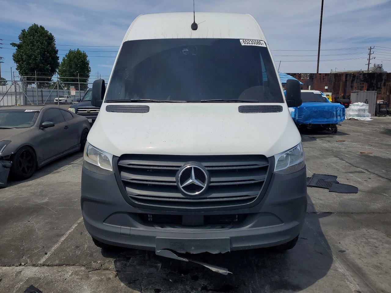 2024 Mercedes-Benz Sprinter 2500 Delivery Van - Фото 5
