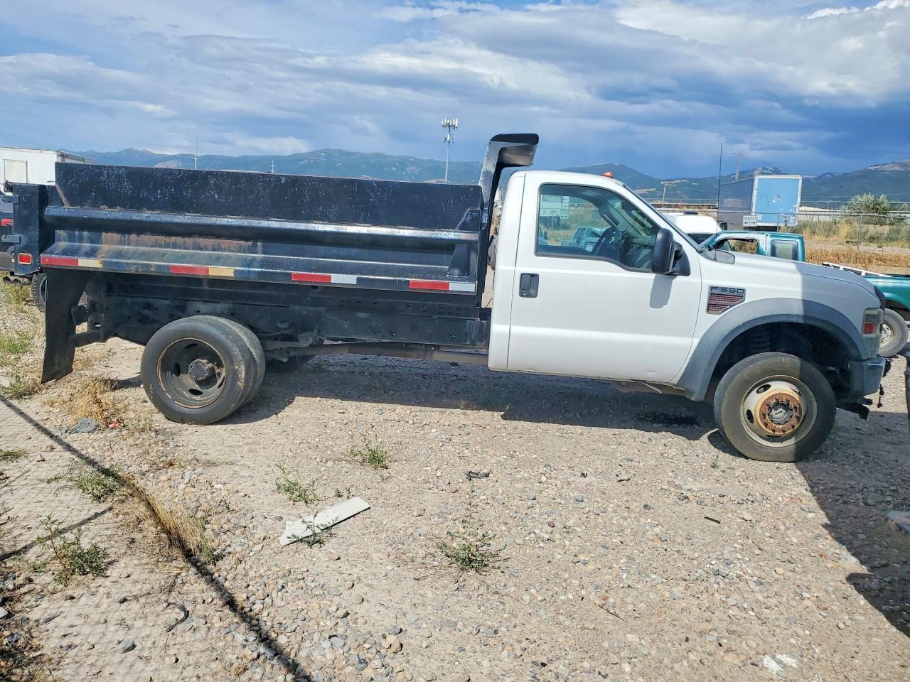 2008 Ford F550 Super Duty Dump Truck - Image 3