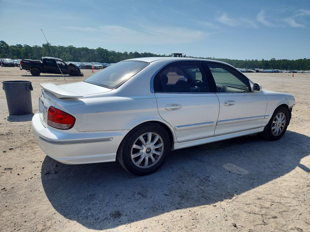 2004 Hyundai Sonata Gls - Image 3