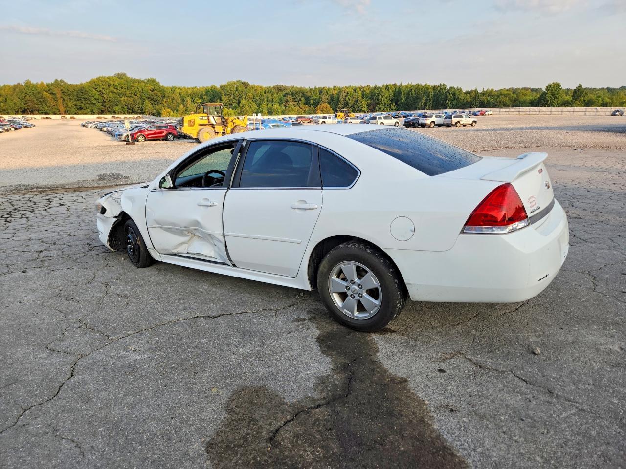 2011 Chevrolet Impala Ls - Image 2