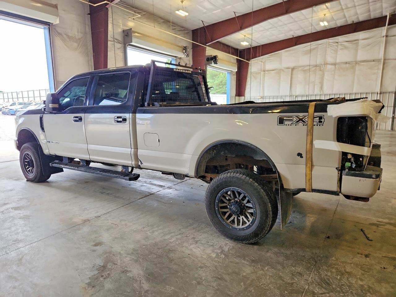 2020 Ford F250 Super Duty - Фото 2