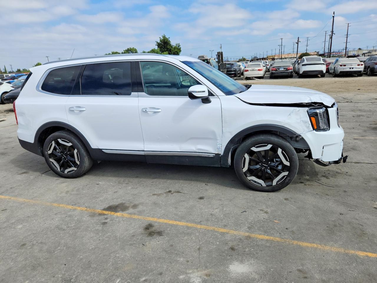 2024 Kia Telluride S - Image 4