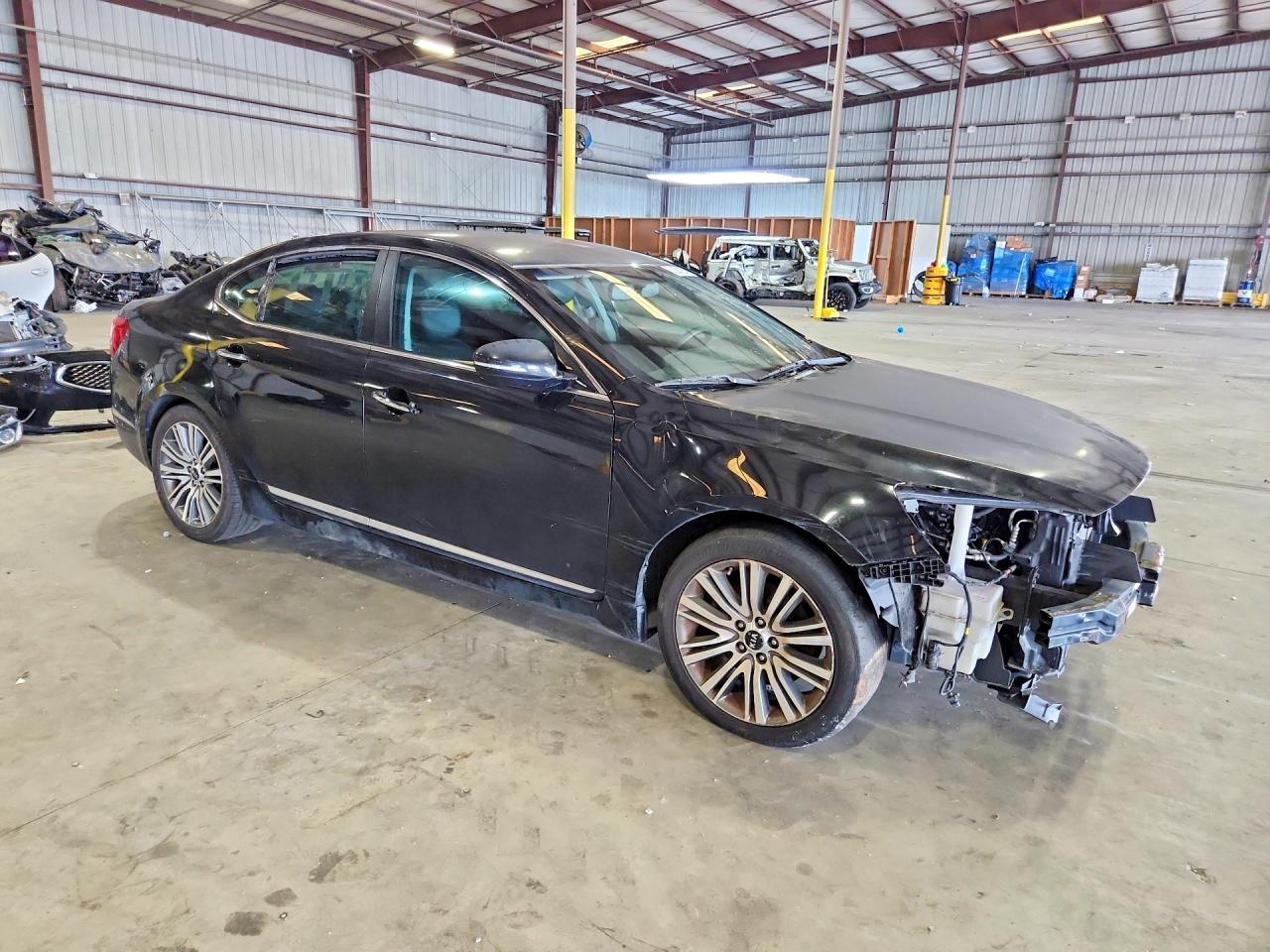 2016 Kia Cadenza Luxury - Image 4